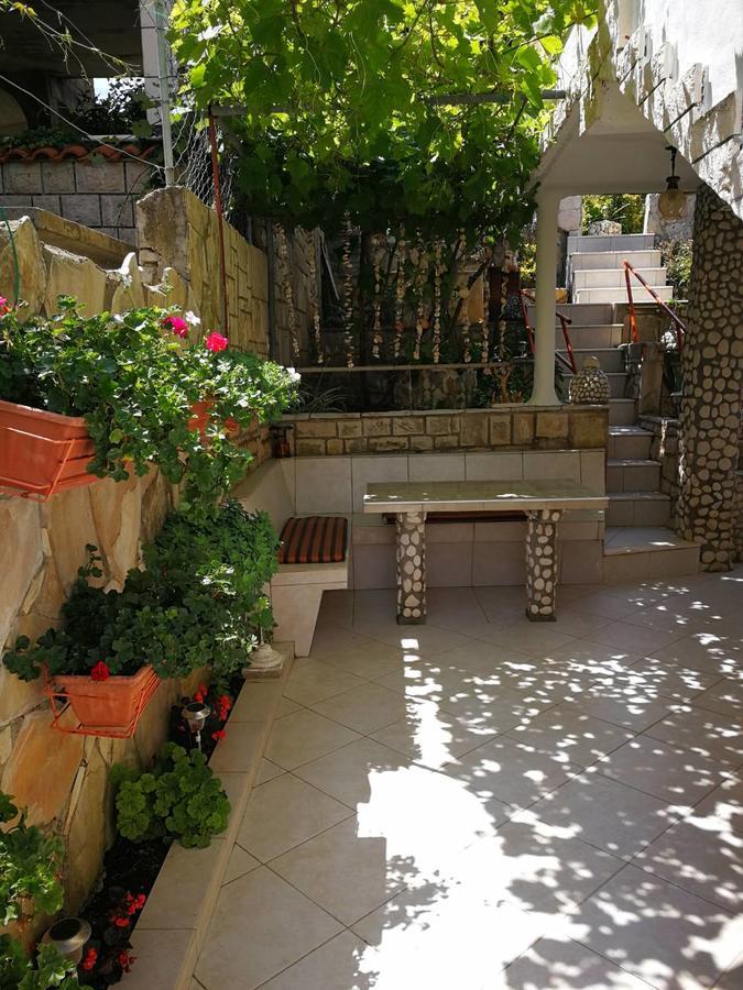 Ustavdic Apartament