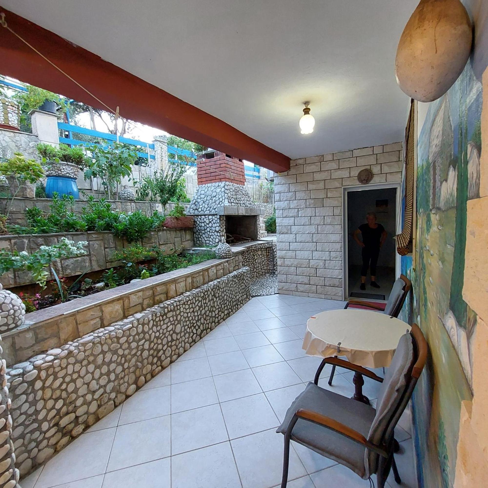 Apartment Ustavdic *